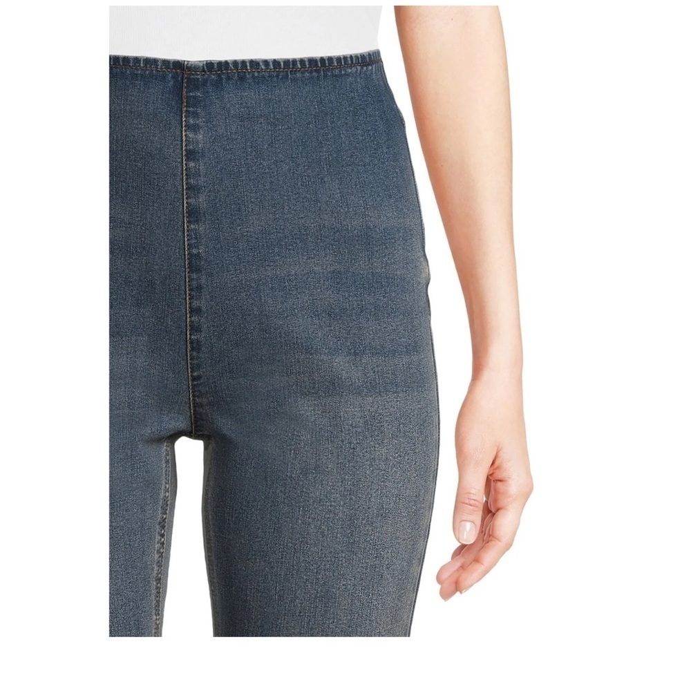 Juniors Pull On Flare Jeans - Picture 3 of 5